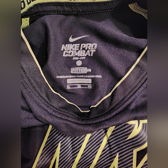 Boys xl nike pro combat shirt - Picture 5 of 6